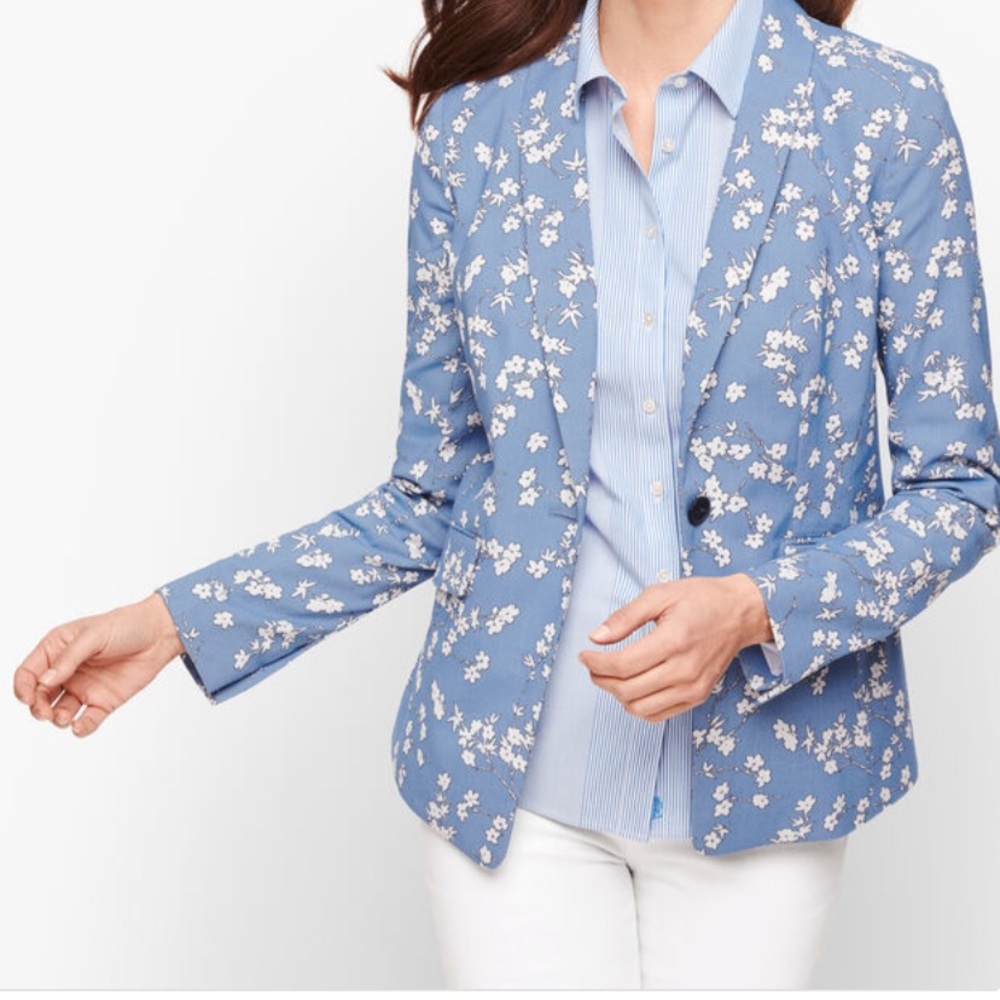 Talbots petite floral jacquard blazer. NWOT. Retail 179